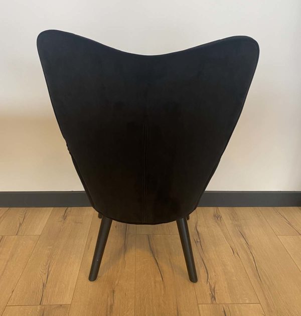 chaise en velours noir Medelin